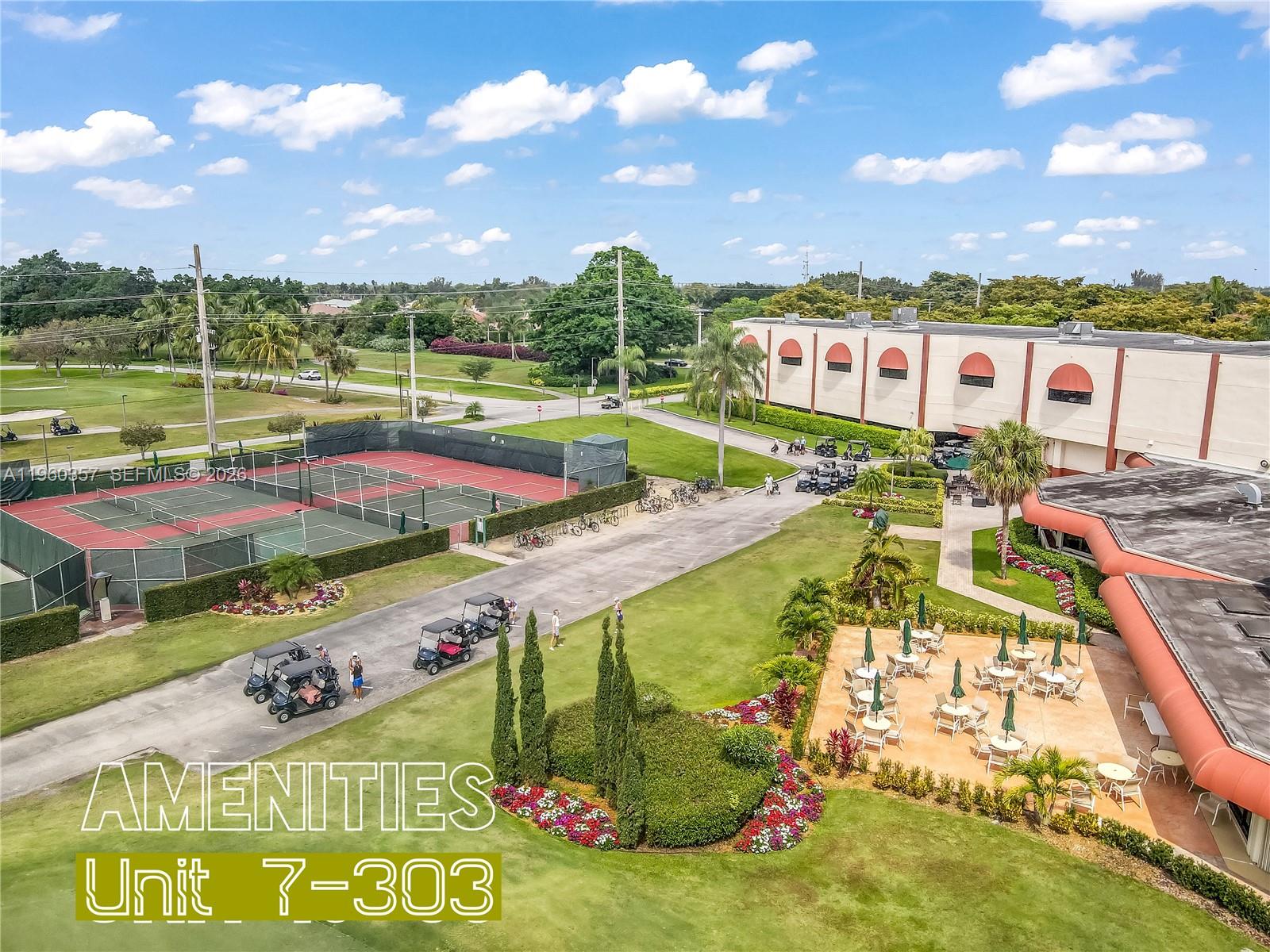 HOLLYBROOK GOLF AND - Residential