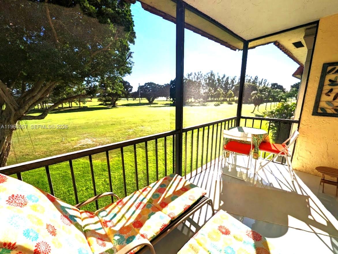 HOLLYBROOK GOLF AND - Residential