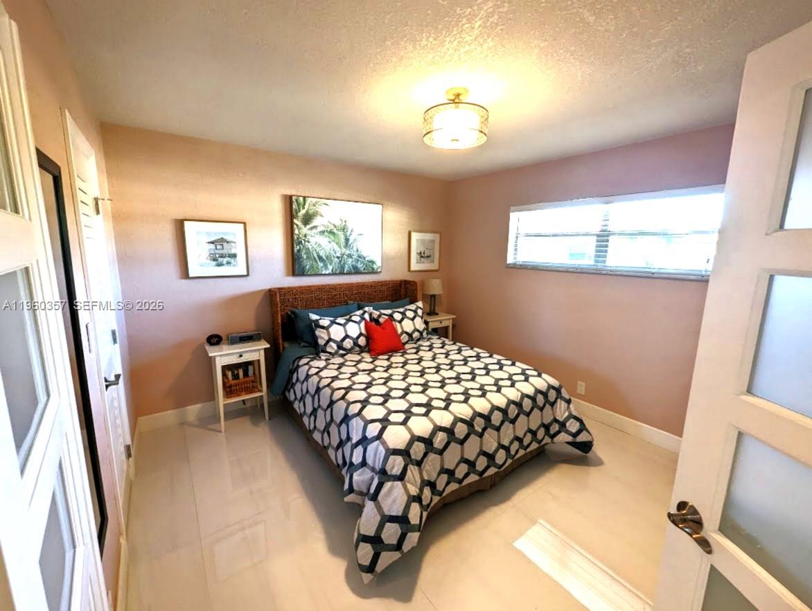 HOLLYBROOK GOLF AND - Residential