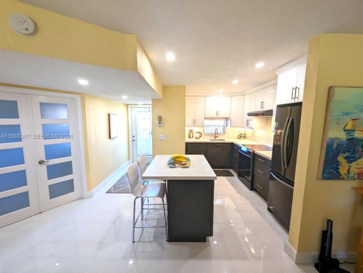 HOLLYBROOK GOLF AND - Residential