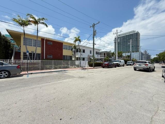 Rental Property at 6944 Byron Ave 9, Miami Beach, Miami-Dade County, Florida - Bedrooms: 1 
Bathrooms: 1  - $1,800 MO.