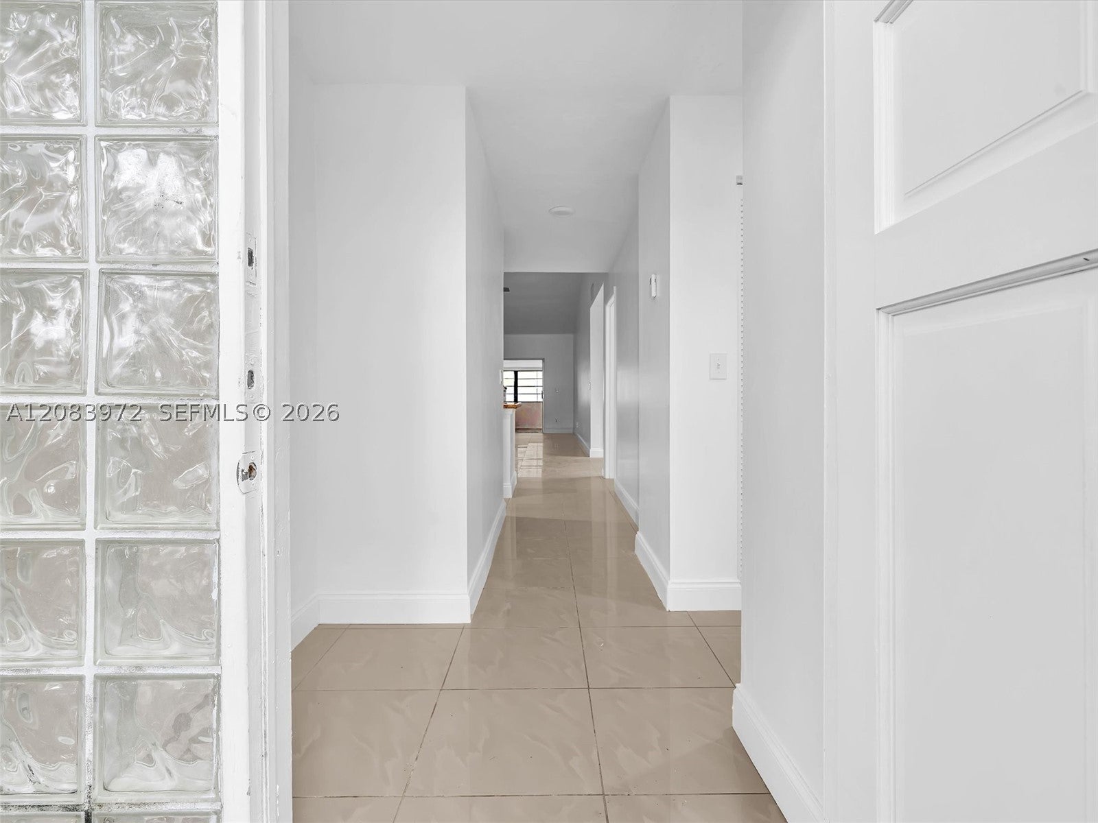 2408 N 35th Ave