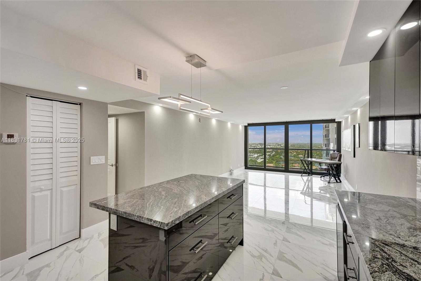 2301 S Ocean Dr 2306