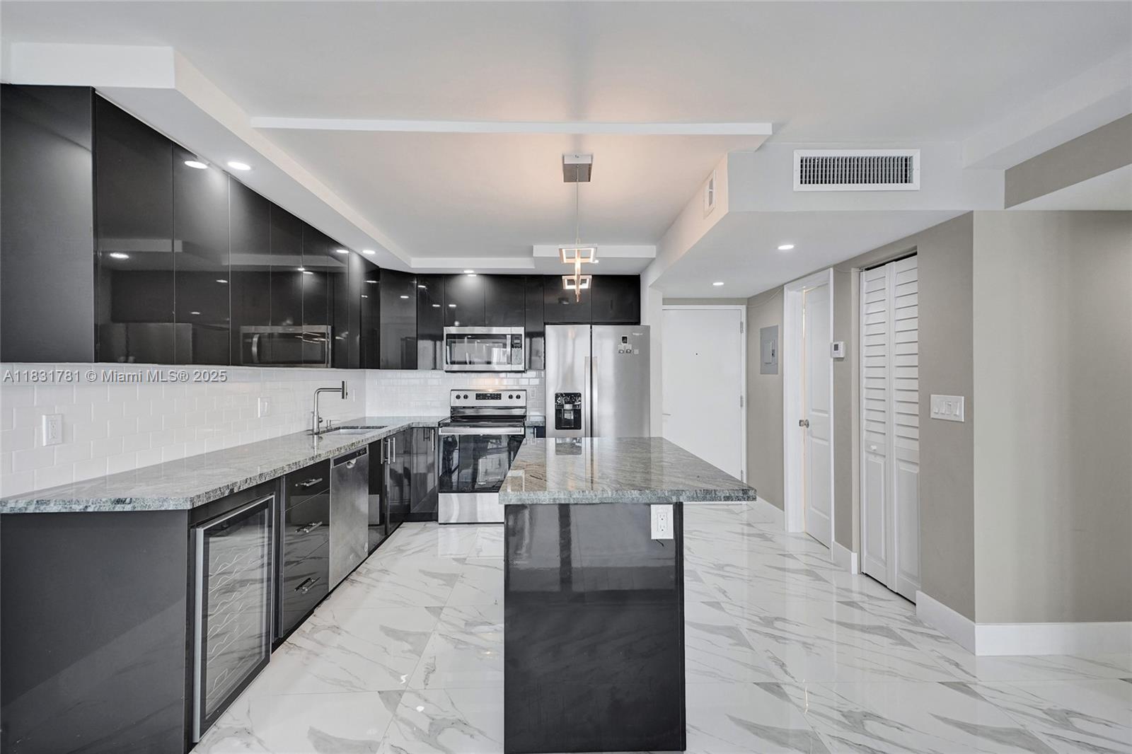 2301 S Ocean Dr 2306