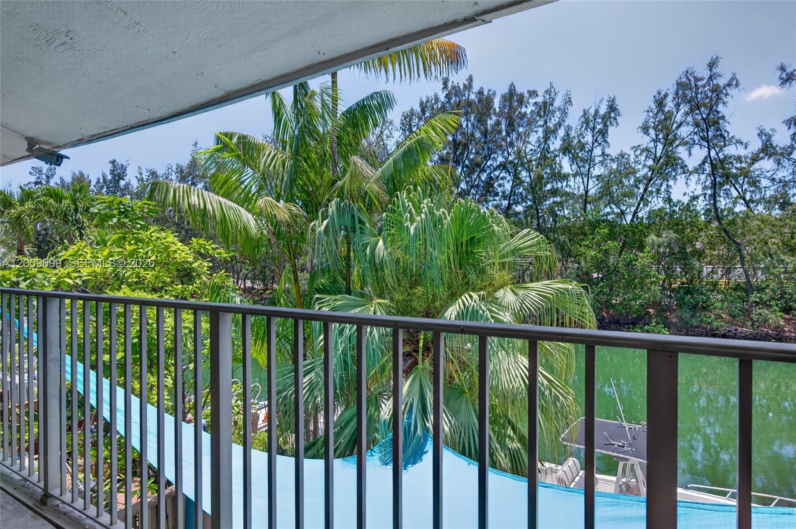 EASTERN SHORES - Residential