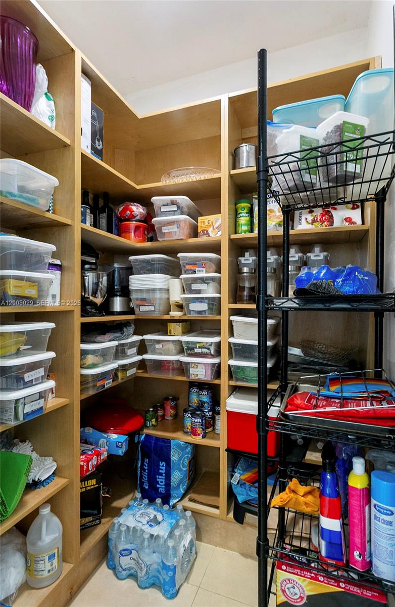 PALM SPRINGS SUB SEC A 4T - Residential