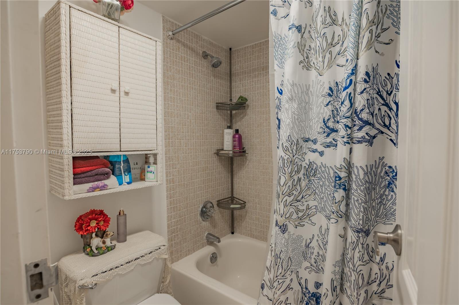 AVENTURA ELDORADO CONDO - Residential