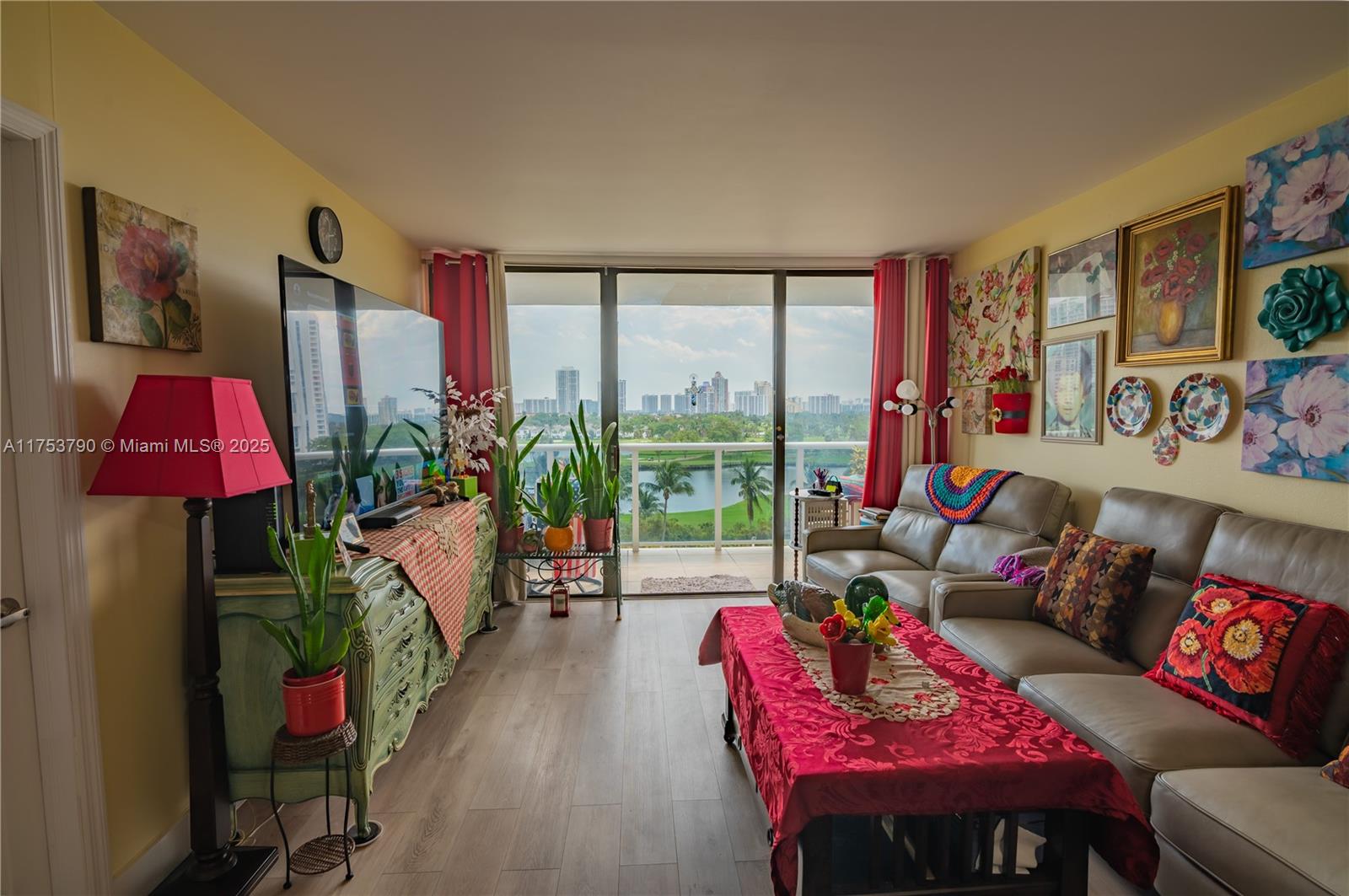 AVENTURA ELDORADO CONDO - Residential