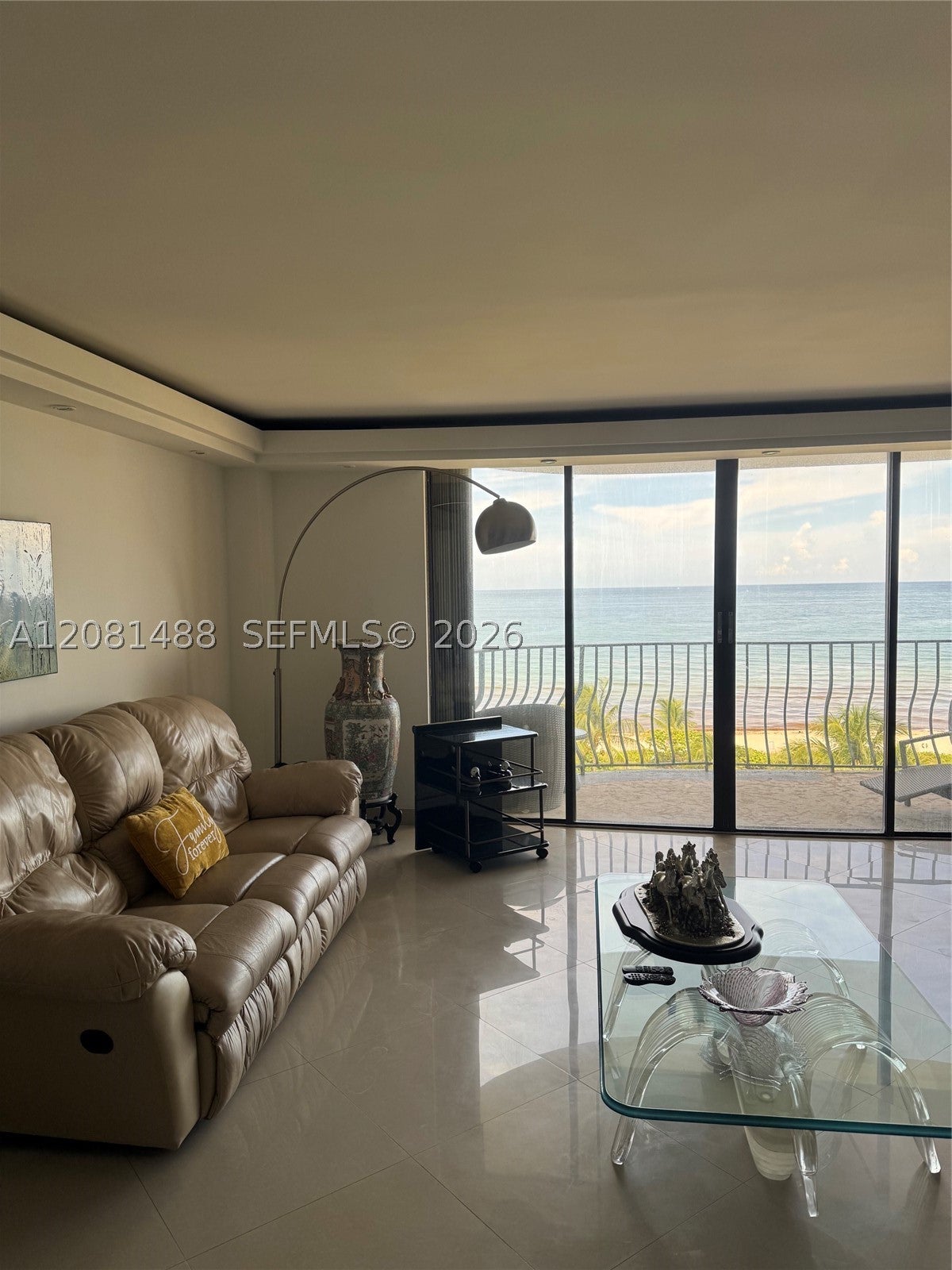 8877 Collins Ave 708