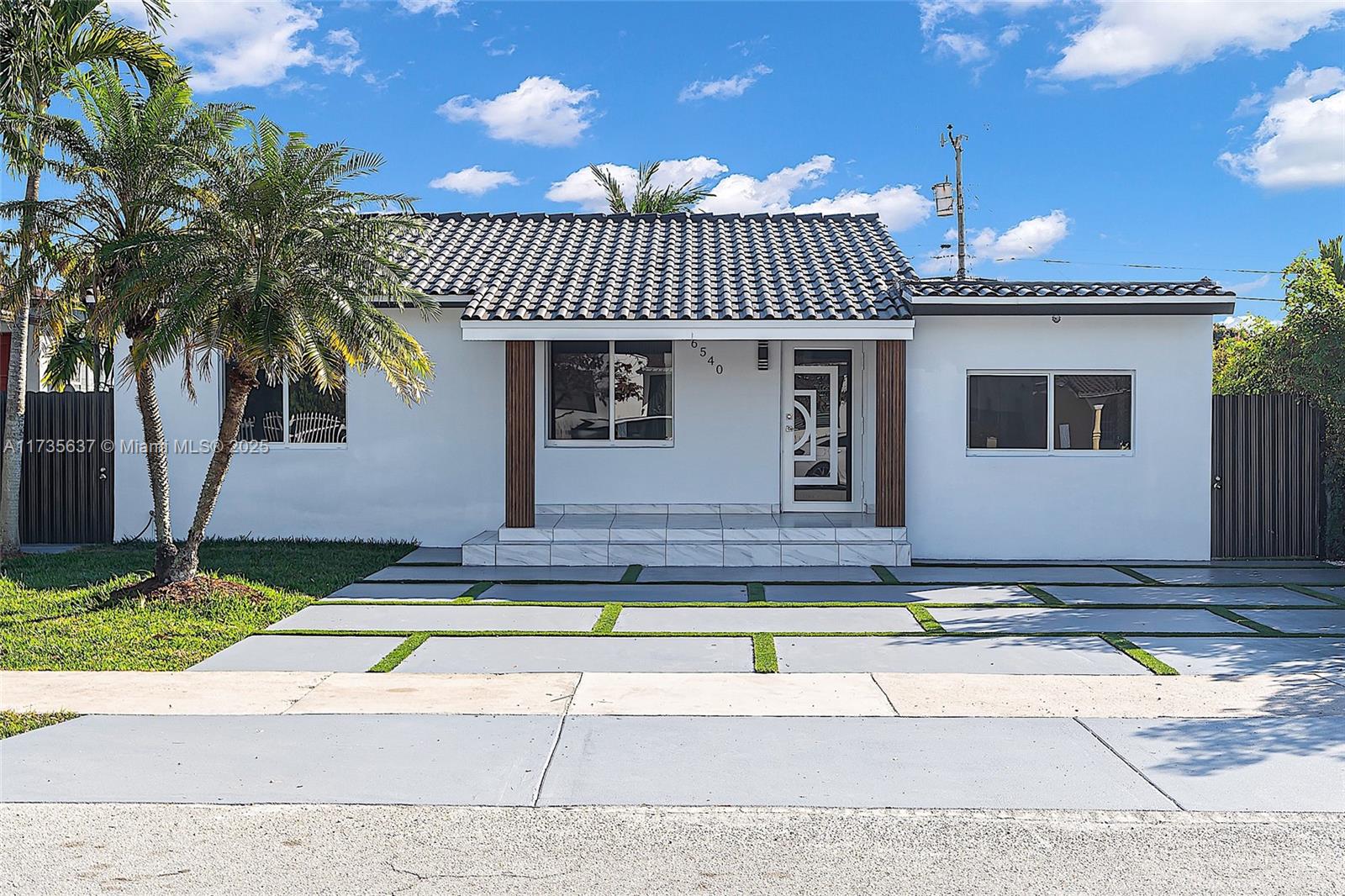 CORAL WAY CENTER AMD - Residential
