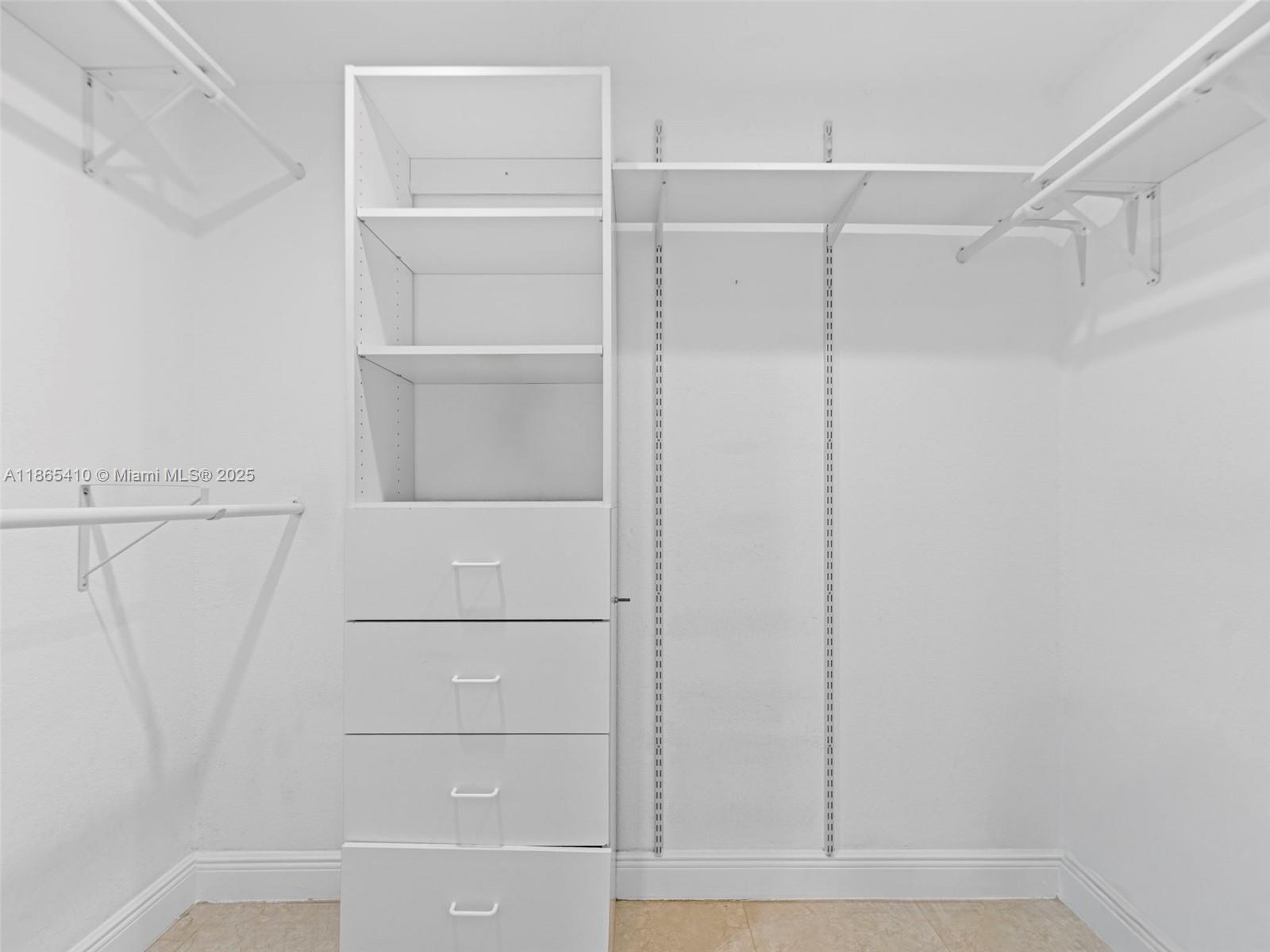 WINSTON PARK UNIT 6 - Residential