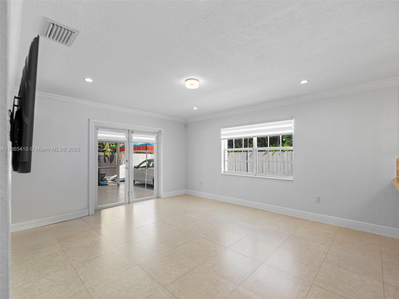 WINSTON PARK UNIT 6 - Residential