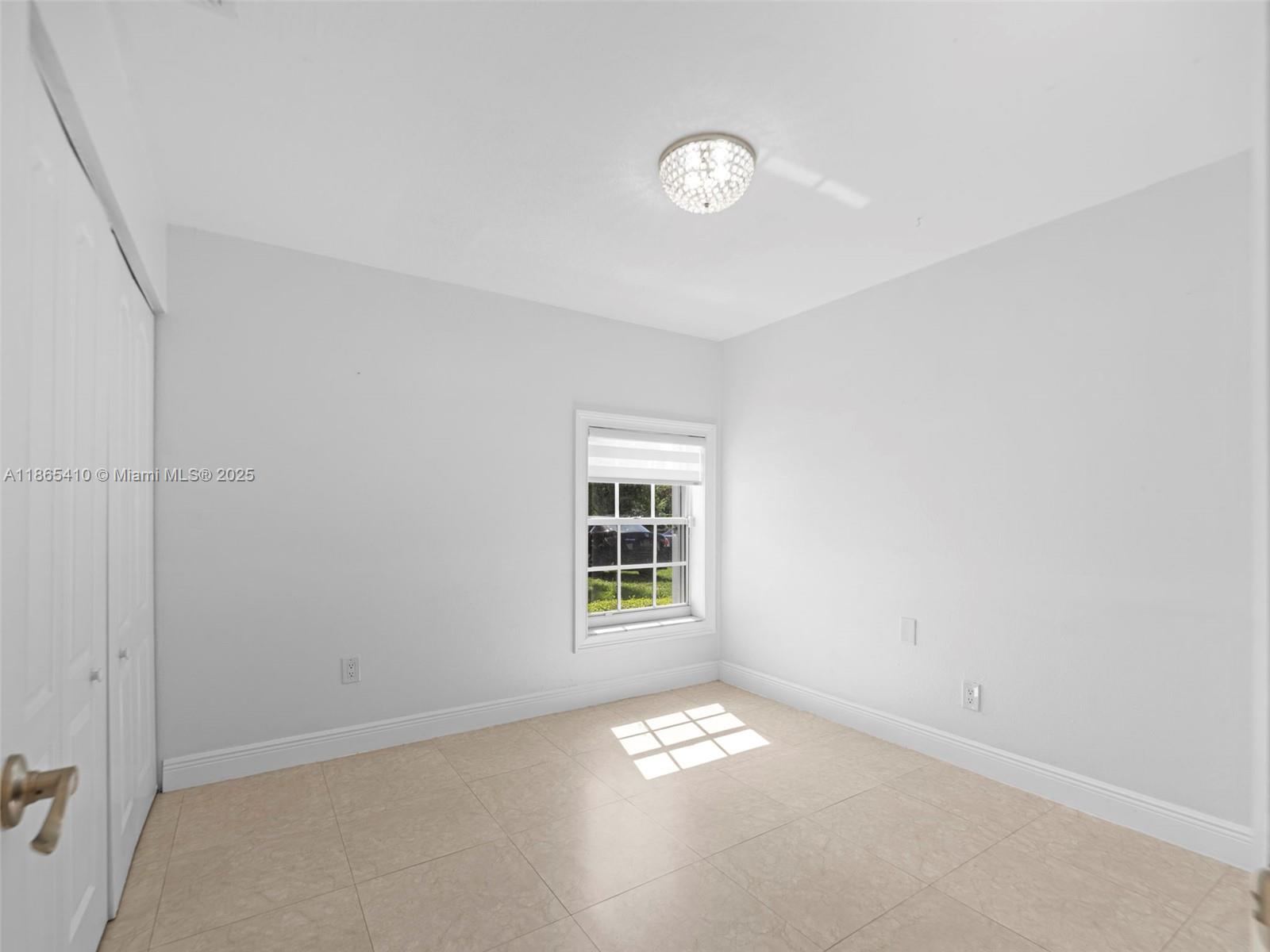 WINSTON PARK UNIT 6 - Residential