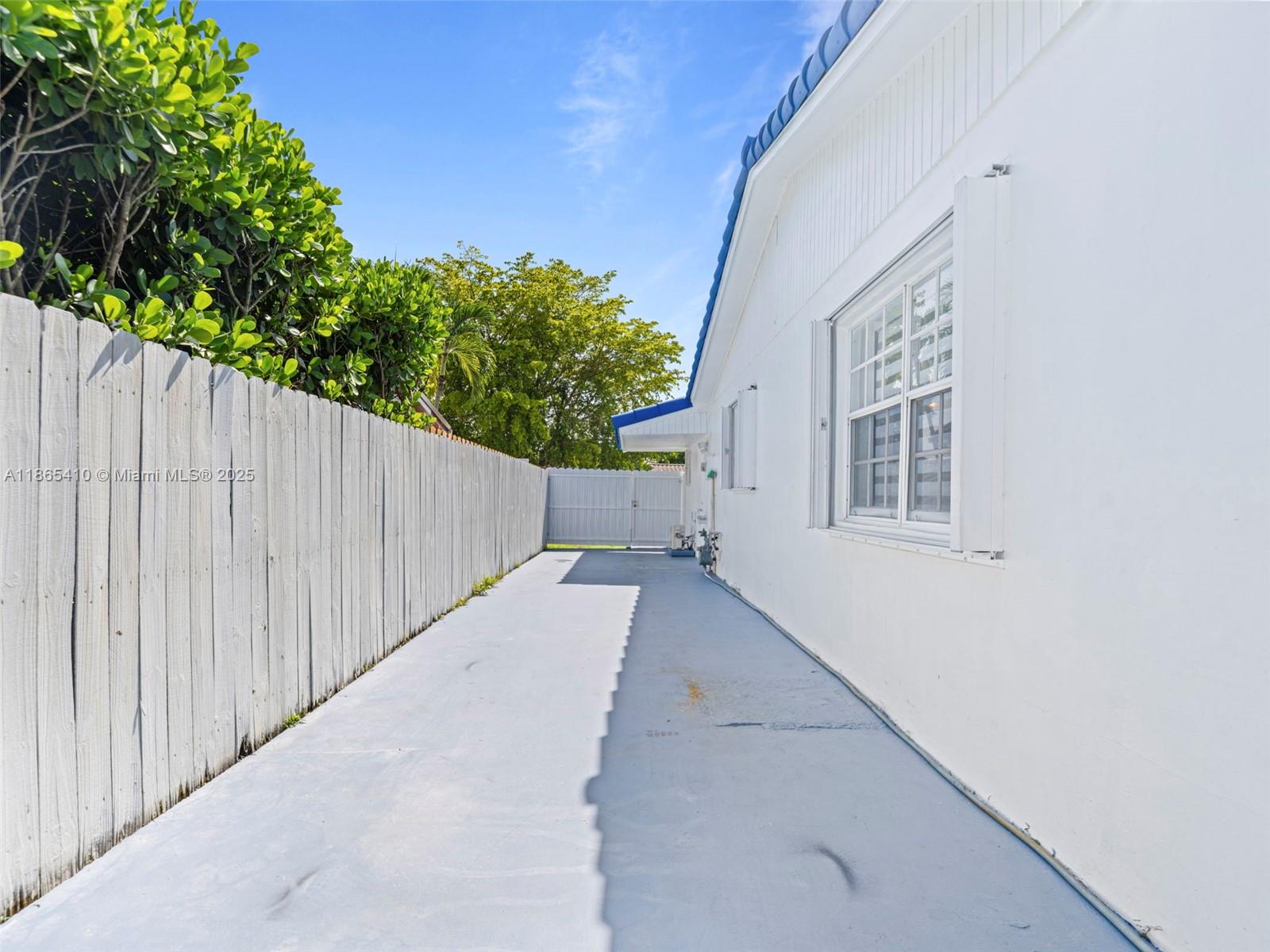 WINSTON PARK UNIT 6 - Residential