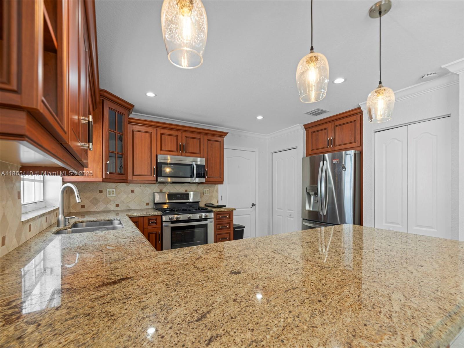 WINSTON PARK UNIT 6 - Residential