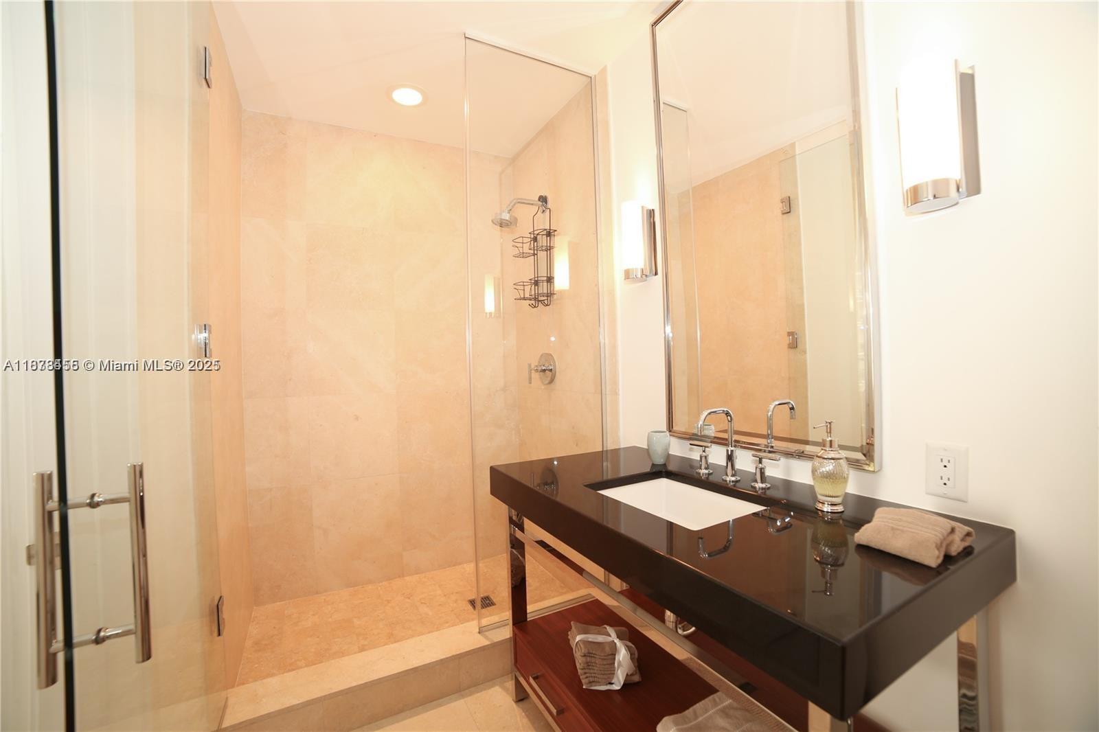 BAL HARBOUR NORTH SOUTH C - Residential Lease
