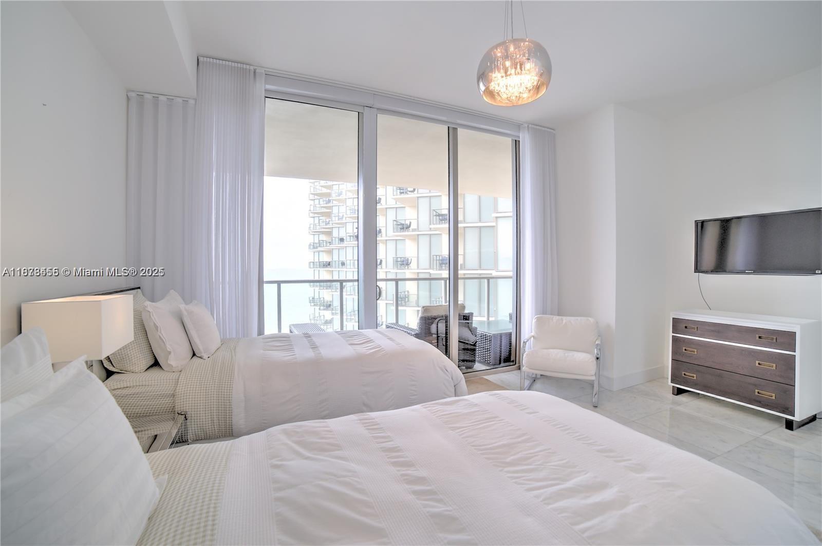 BAL HARBOUR NORTH SOUTH C - Residential Lease