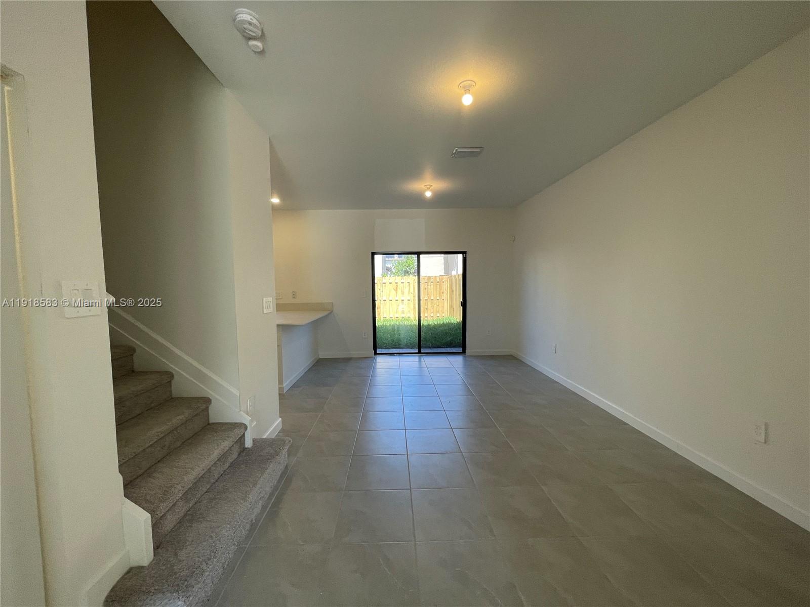 Corsica - Residential Lease