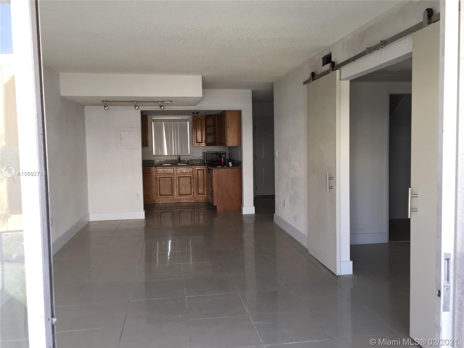 THE BEACH CLUB FONTAINEBL - Residential Lease