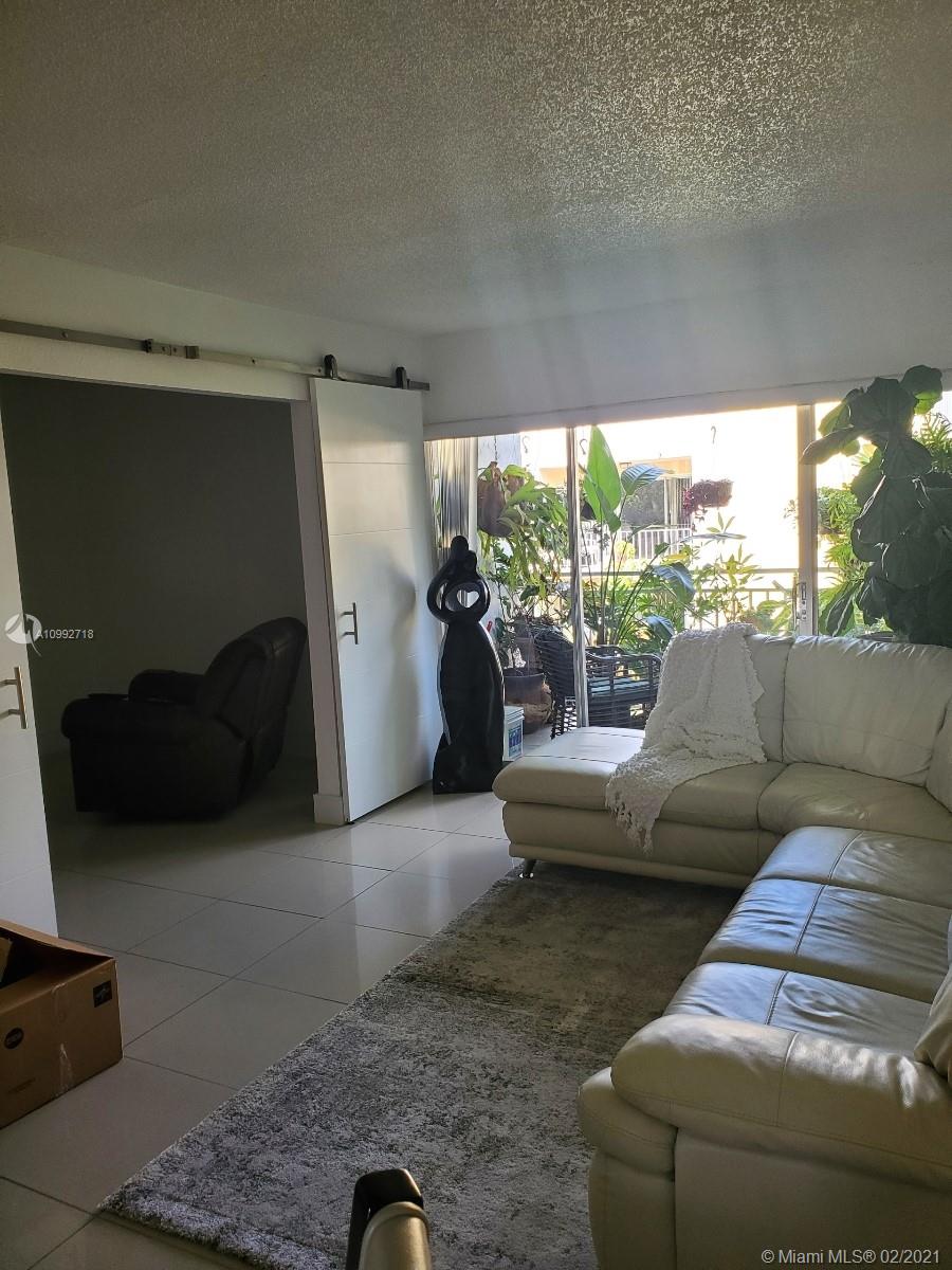 THE BEACH CLUB FONTAINEBL - Residential Lease