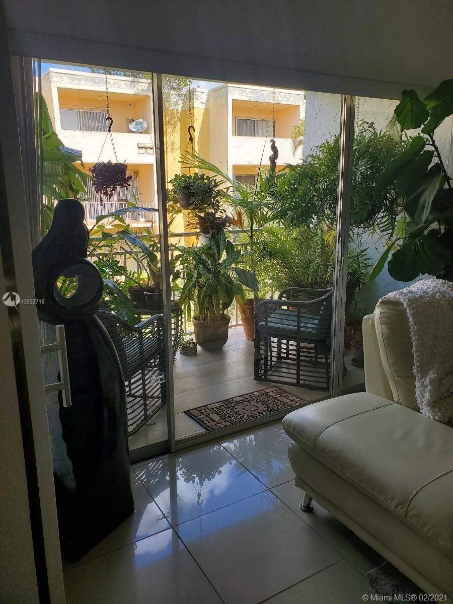 THE BEACH CLUB FONTAINEBL - Residential Lease