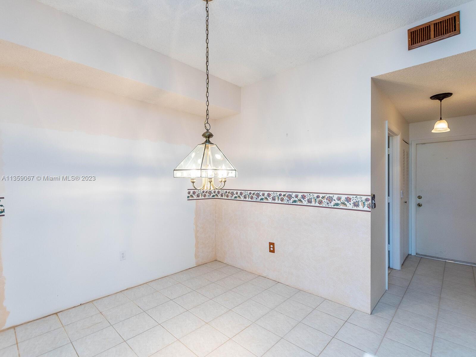 CALIFORNIA COURTS CONDO - Residential