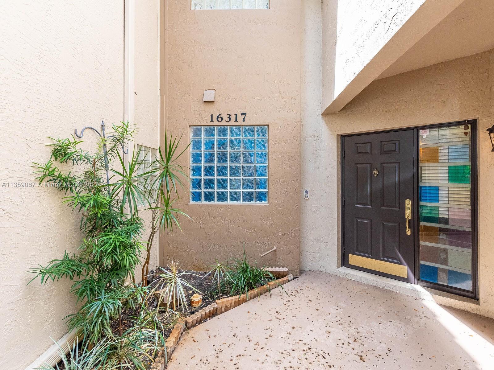 CALIFORNIA COURTS CONDO - Residential