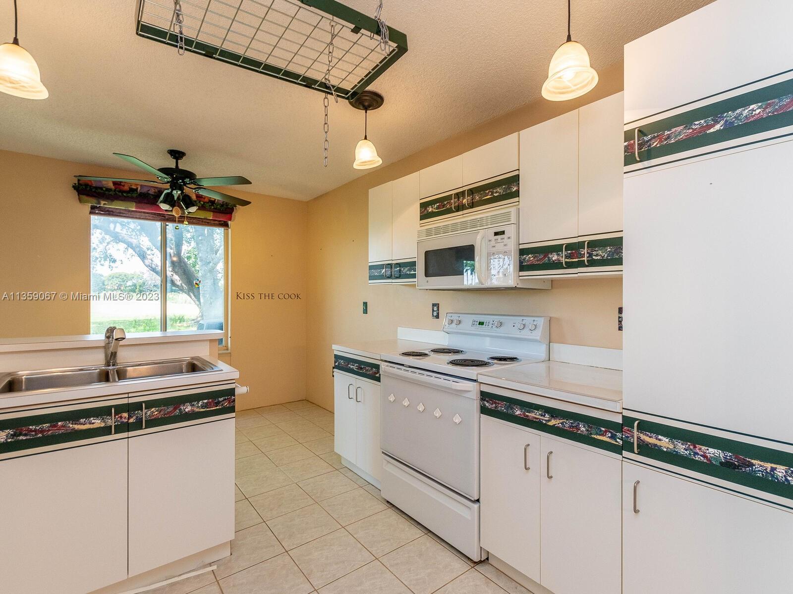 CALIFORNIA COURTS CONDO - Residential