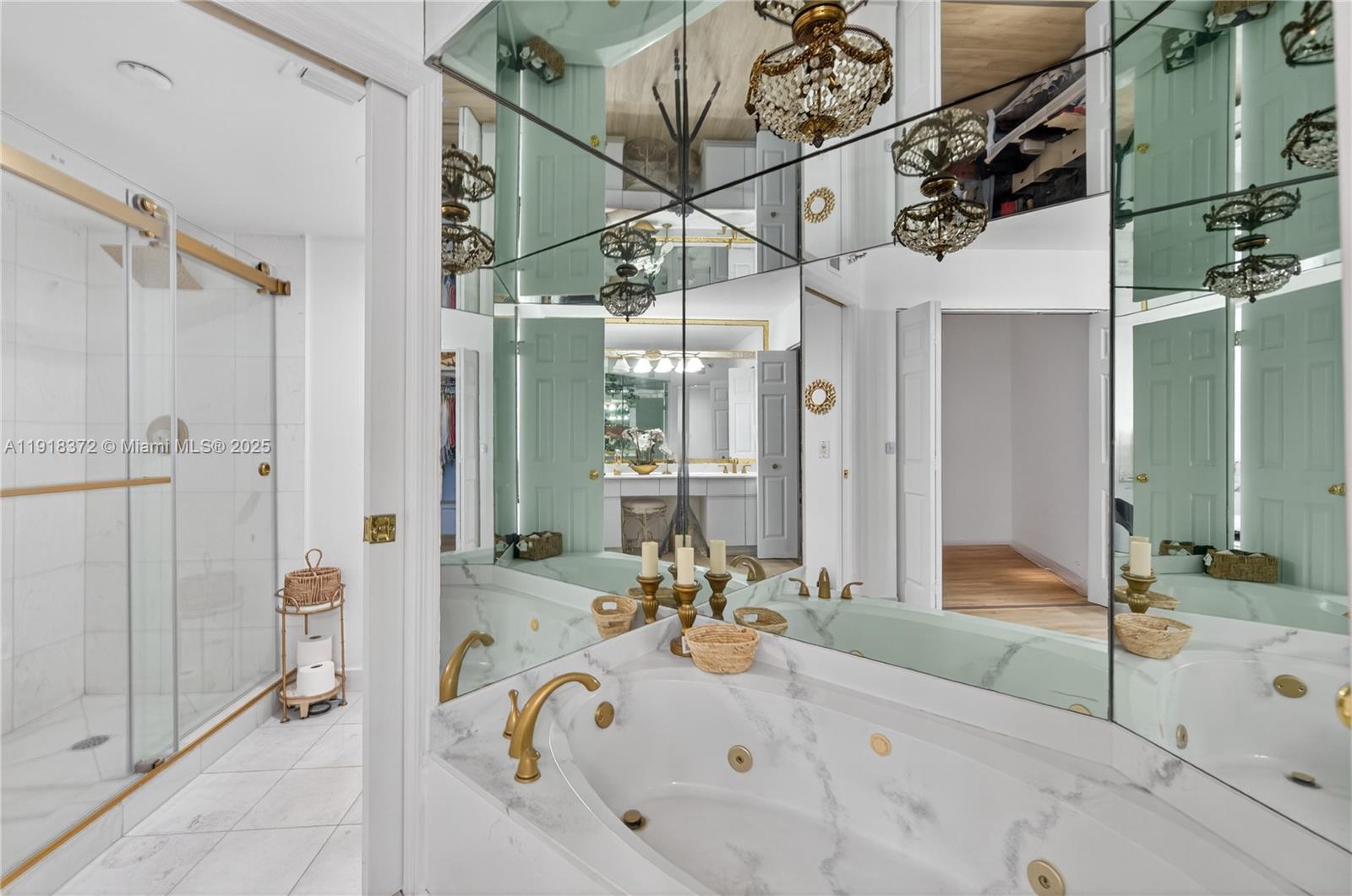 MYSTIC POINTE TOWER 400 C - Residential