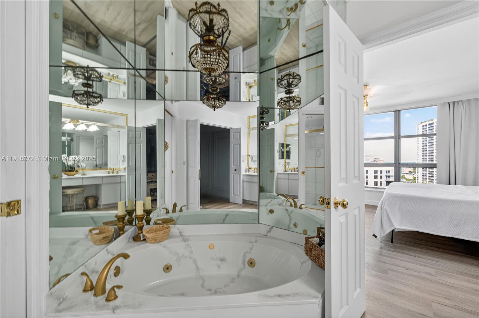 MYSTIC POINTE TOWER 400 C - Residential