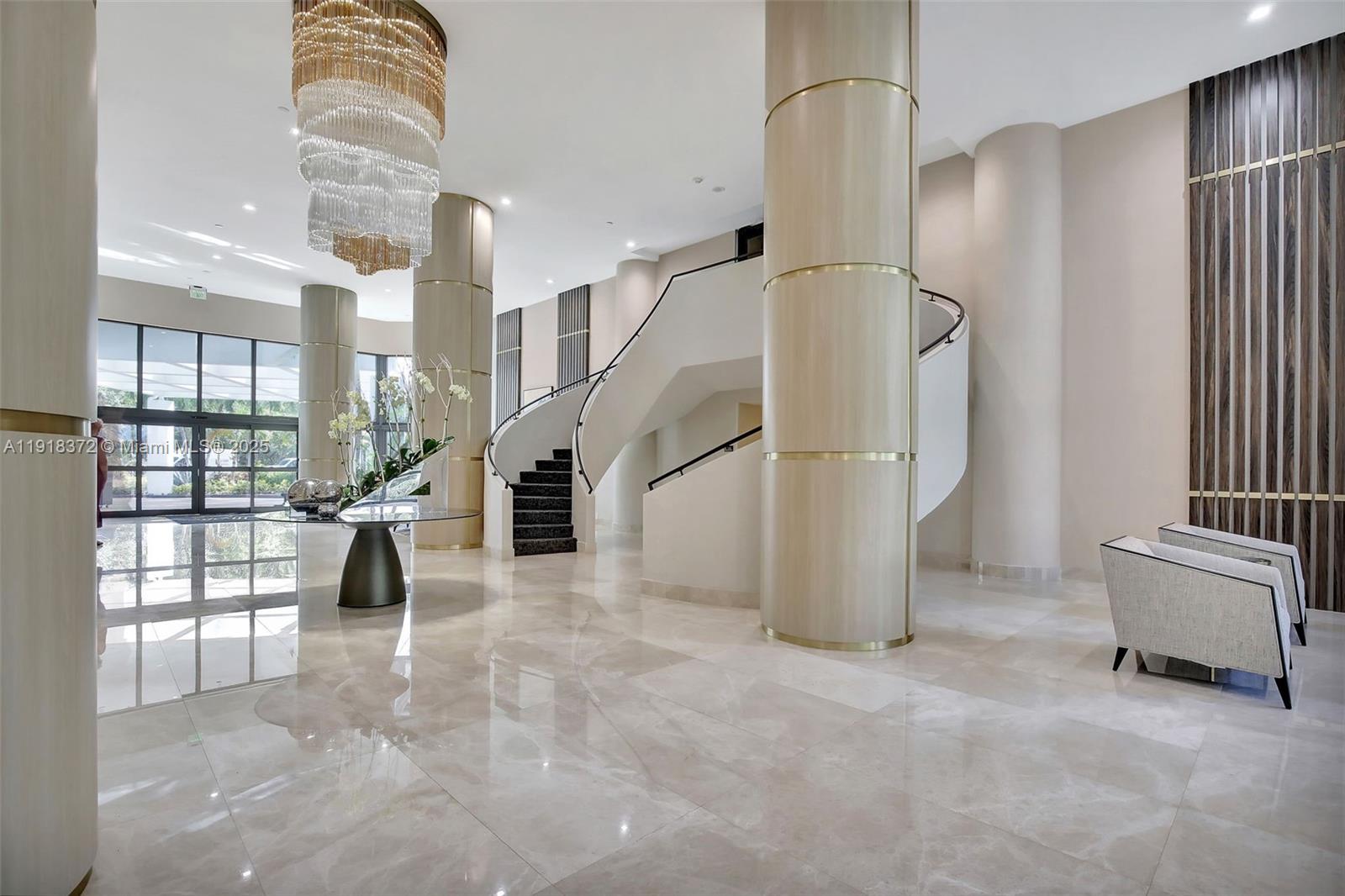 MYSTIC POINTE TOWER 400 C - Residential