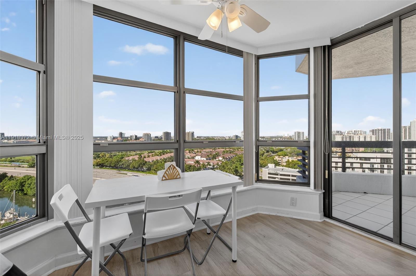 MYSTIC POINTE TOWER 400 C - Residential