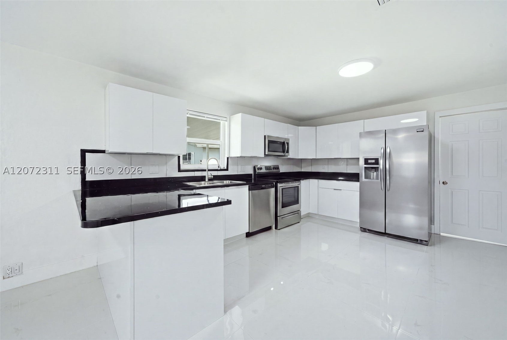 399 NW 98th St 399