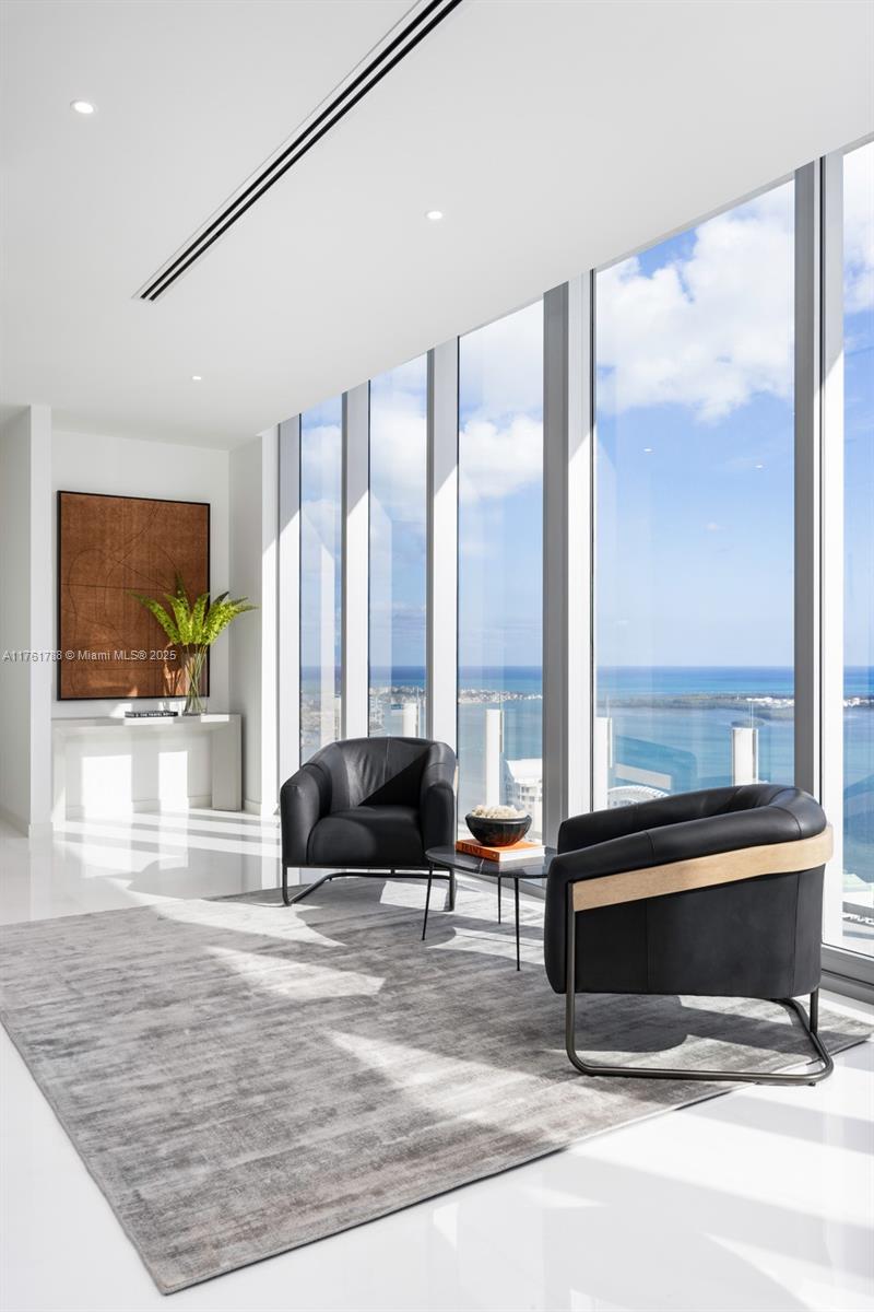 300 Biscayne Blvd Way PH5701