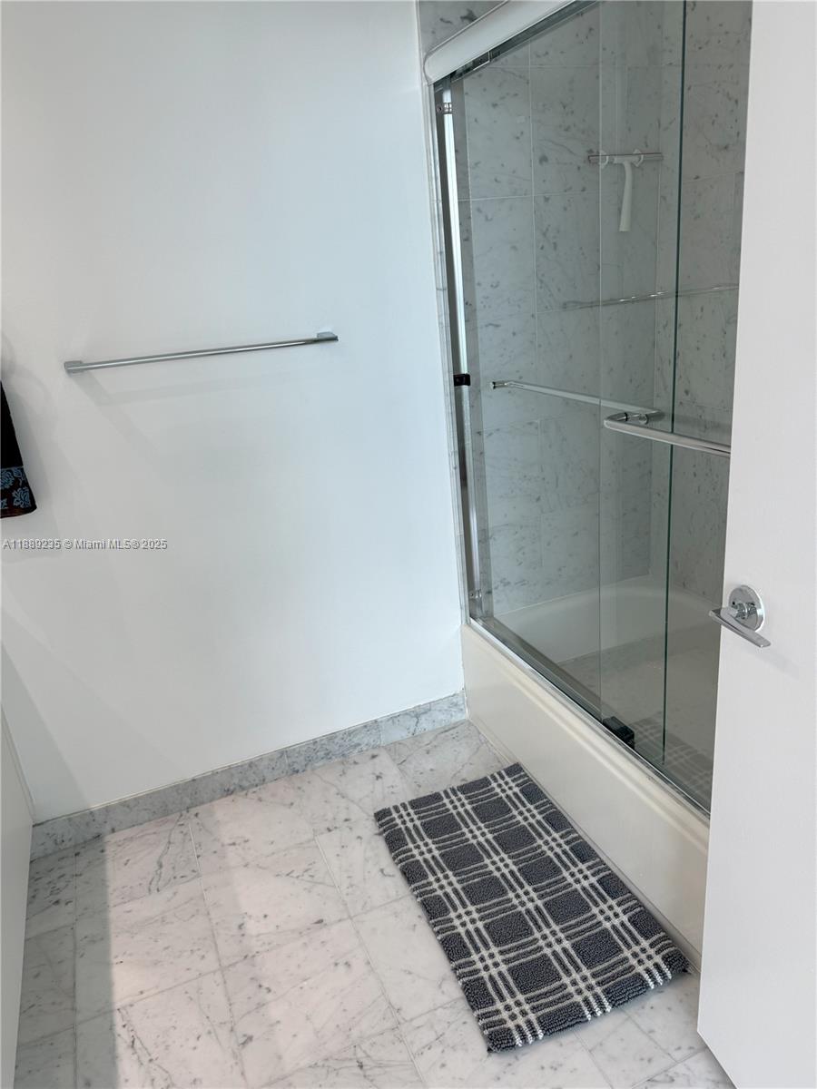 OCEANIA IV CONDO - Residential Lease