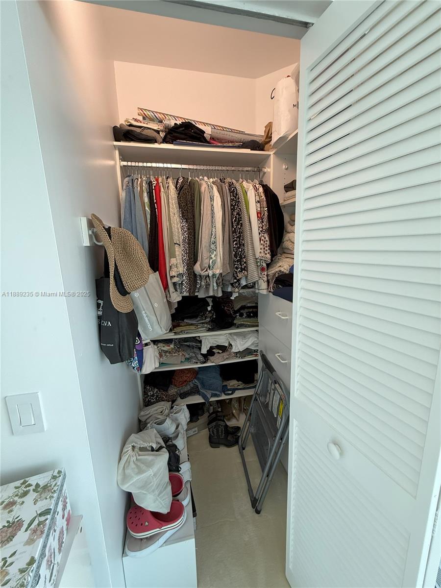 OCEANIA IV CONDO - Residential Lease