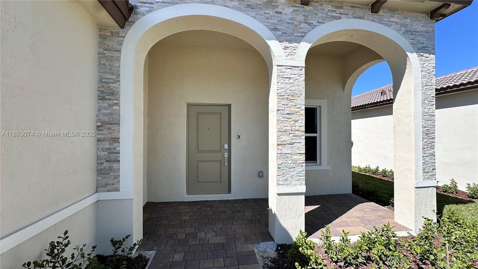 KEYS GATE SUBDIV - Residential Lease