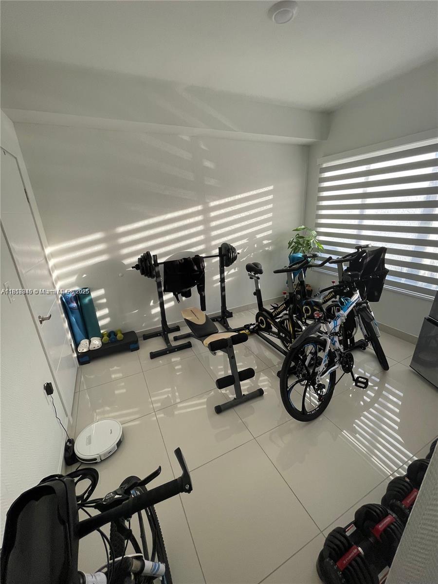 PARADISE GARDENS - Residential Lease