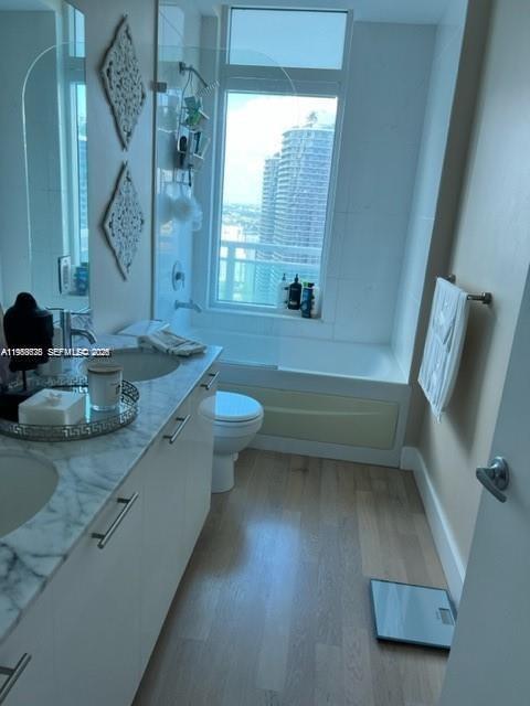 THE PLAZA 851 BRICKELL CO - Residential