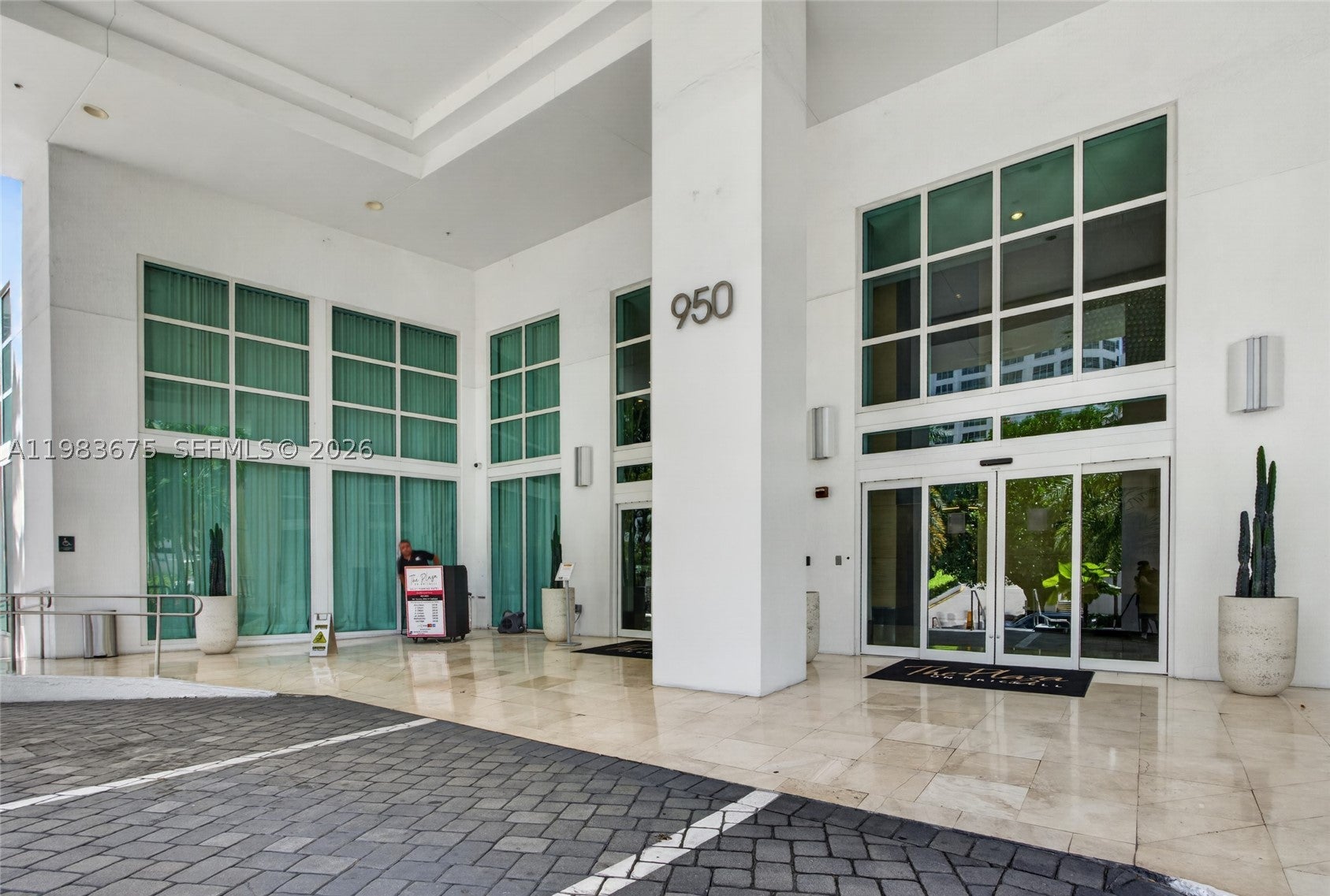 950 Brickell Bay Dr 4100