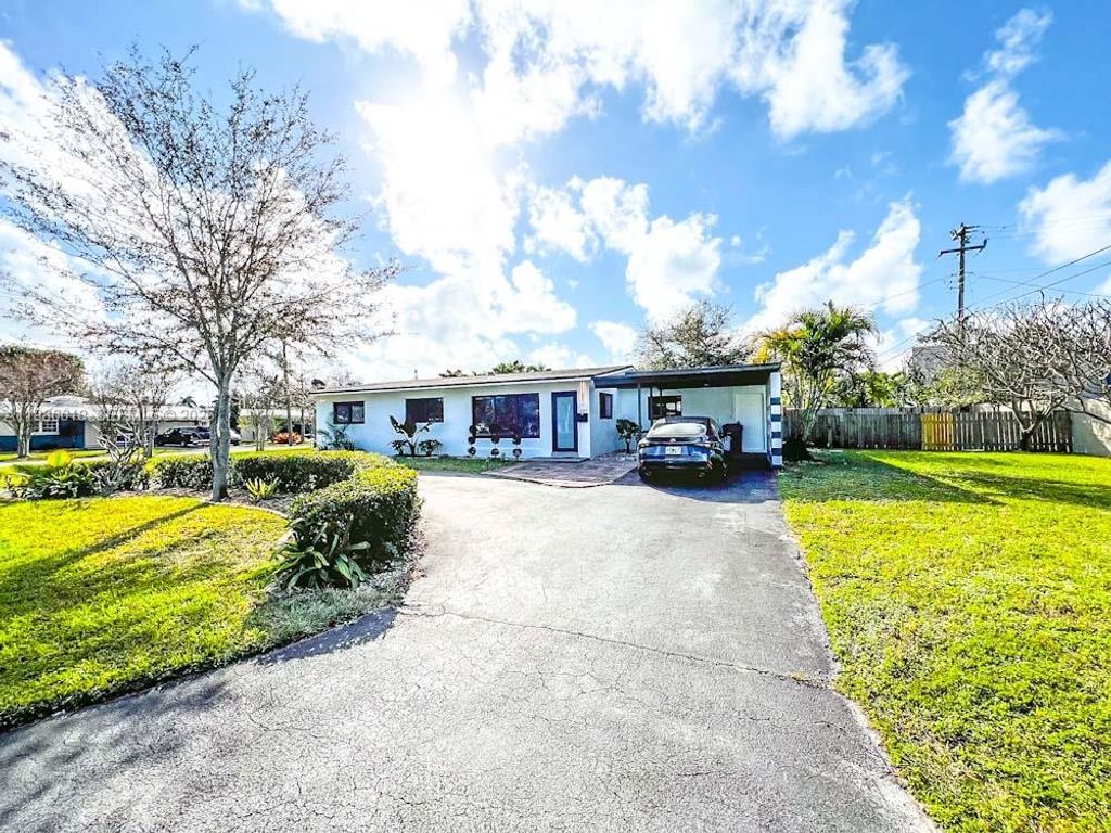 Photo of 3049 NW 6th Ave, Wilton Manors, FL 33311 (MLS # A11986618)
