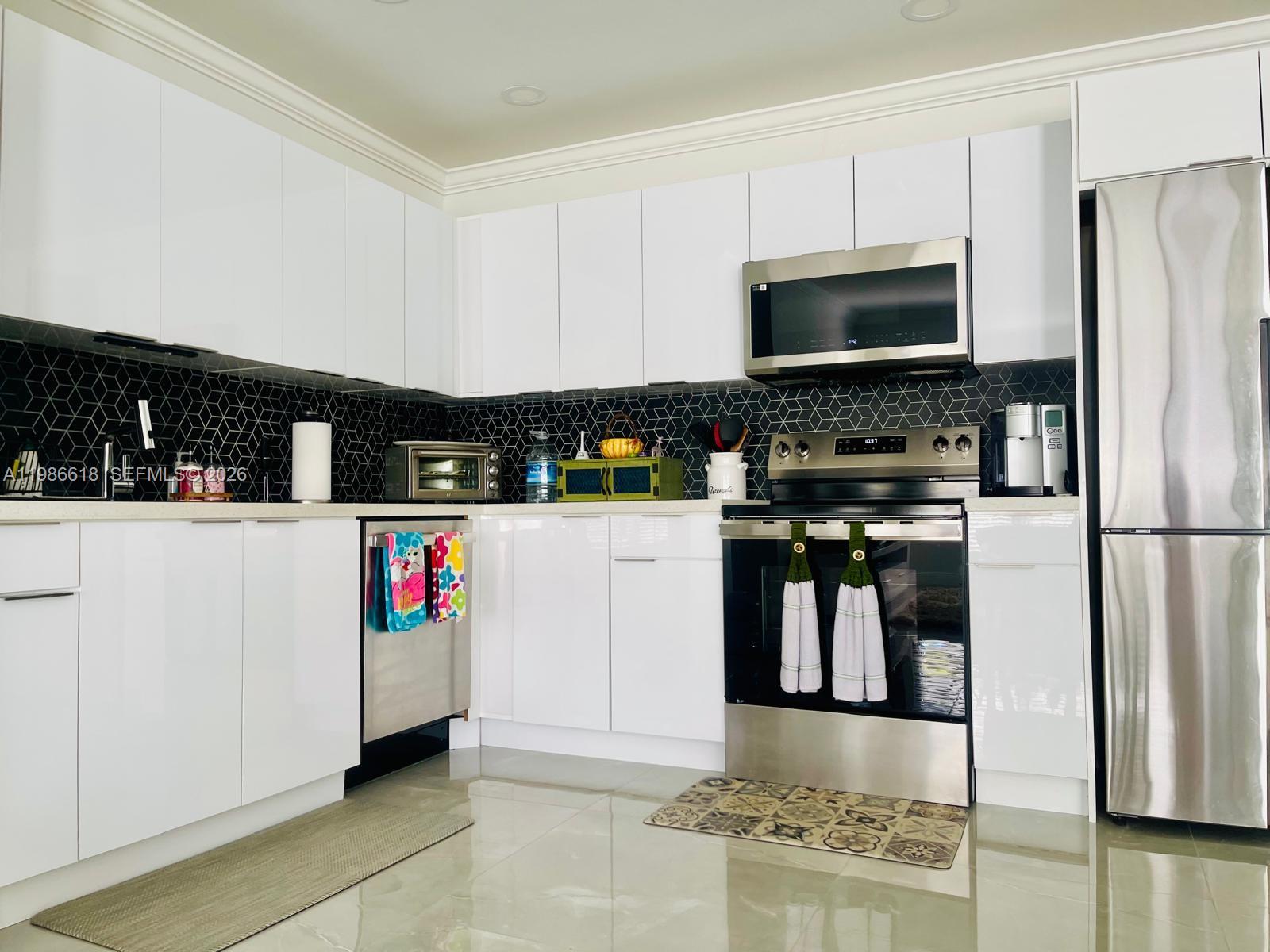 BOULEVARD ESTATES AMEN - Residential Lease