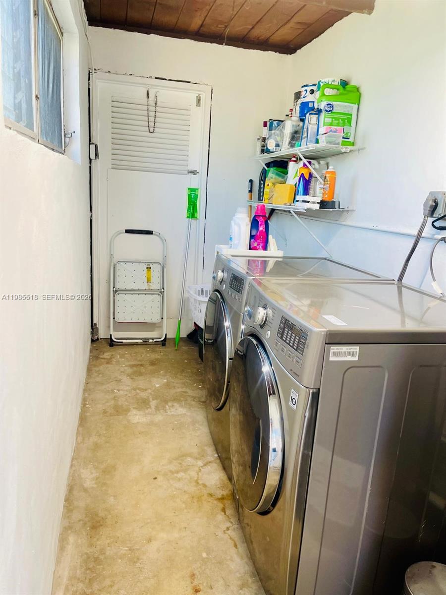 BOULEVARD ESTATES AMEN - Residential Lease