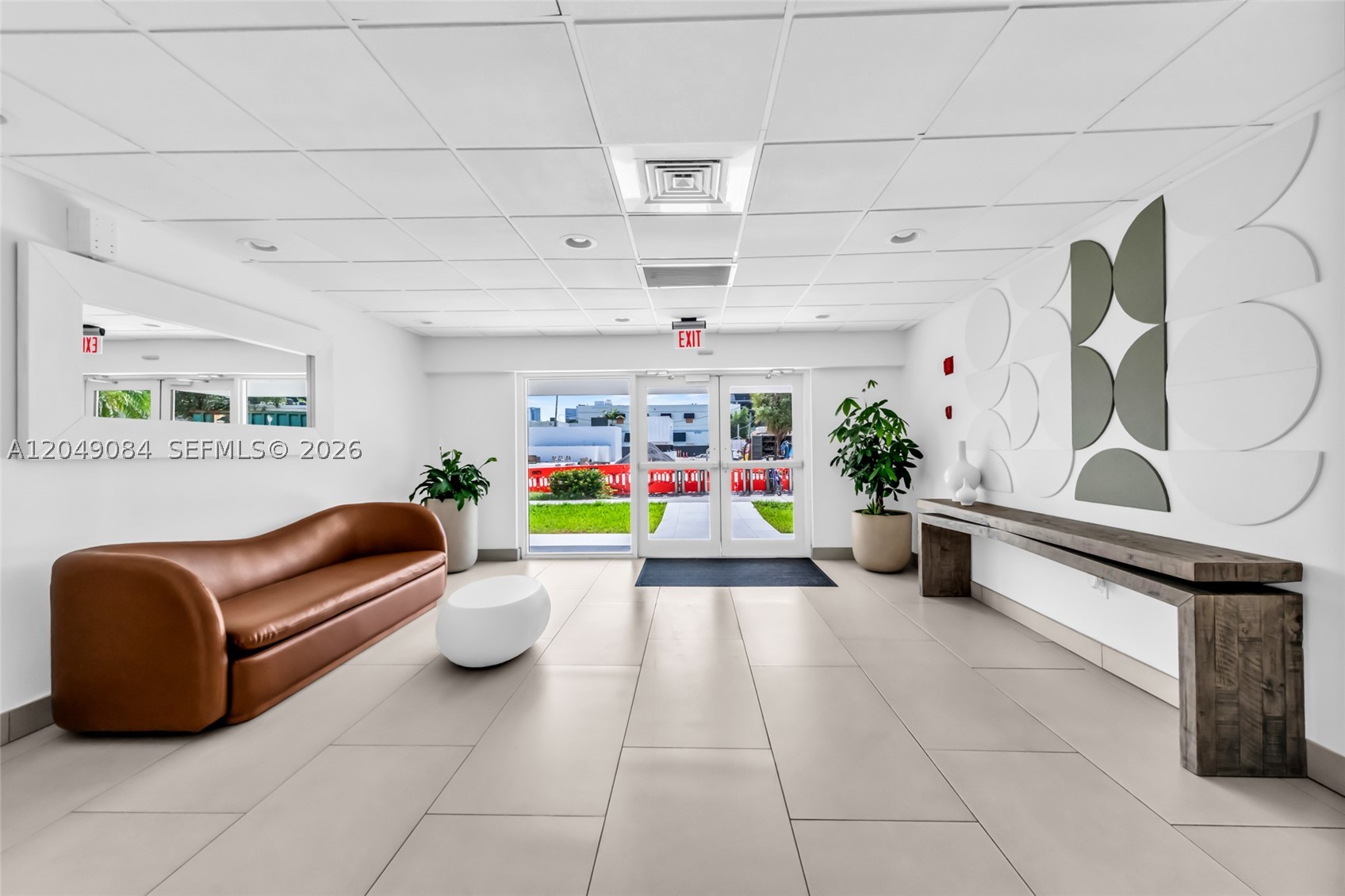 1666 West Ave 404