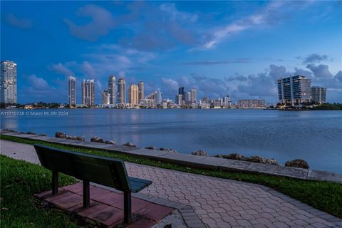 A home in Aventura