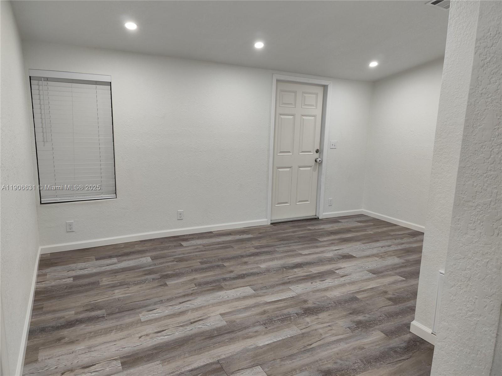 ZZZ|UNPLATTED - Residential