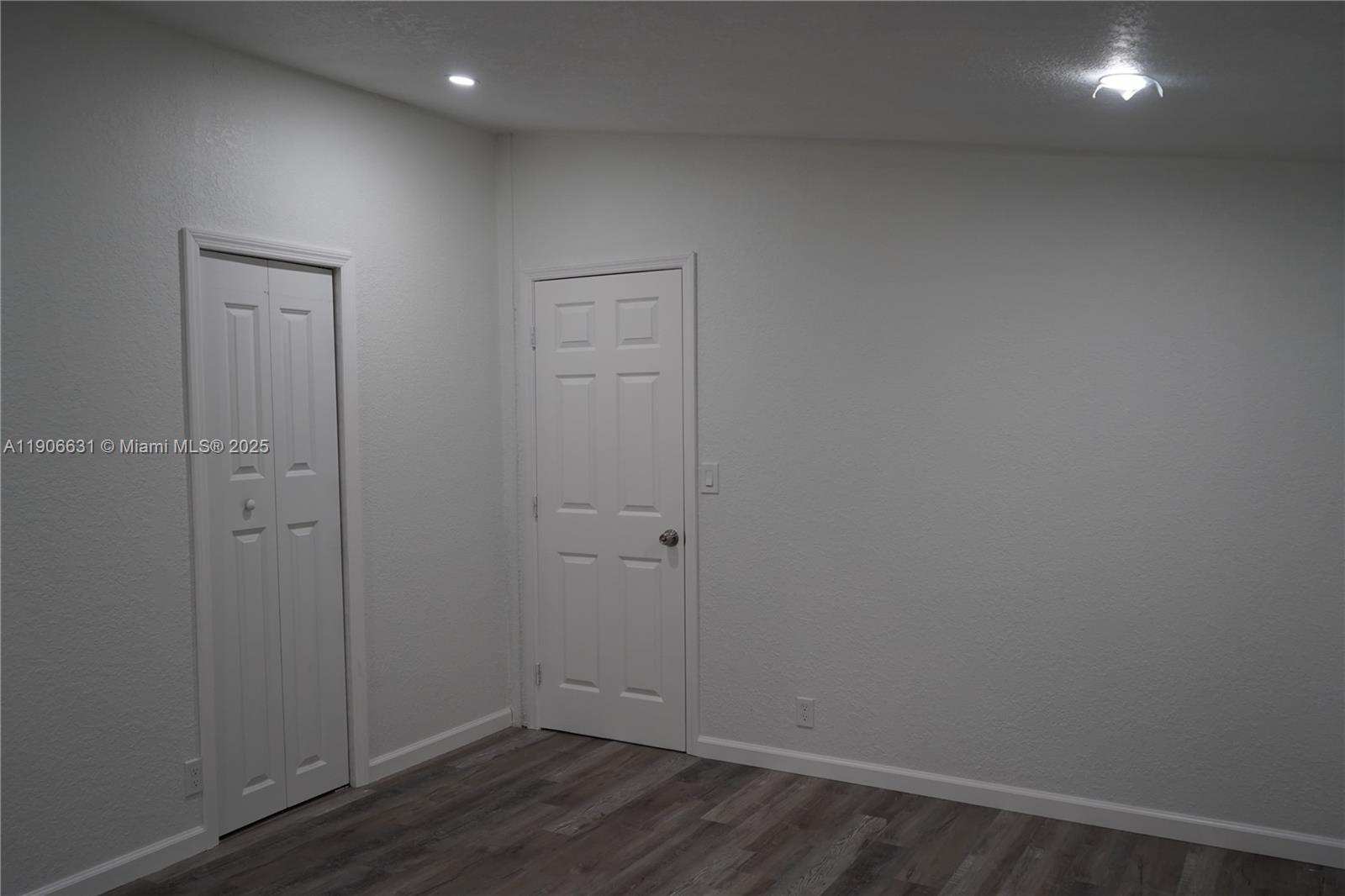 ZZZ|UNPLATTED - Residential