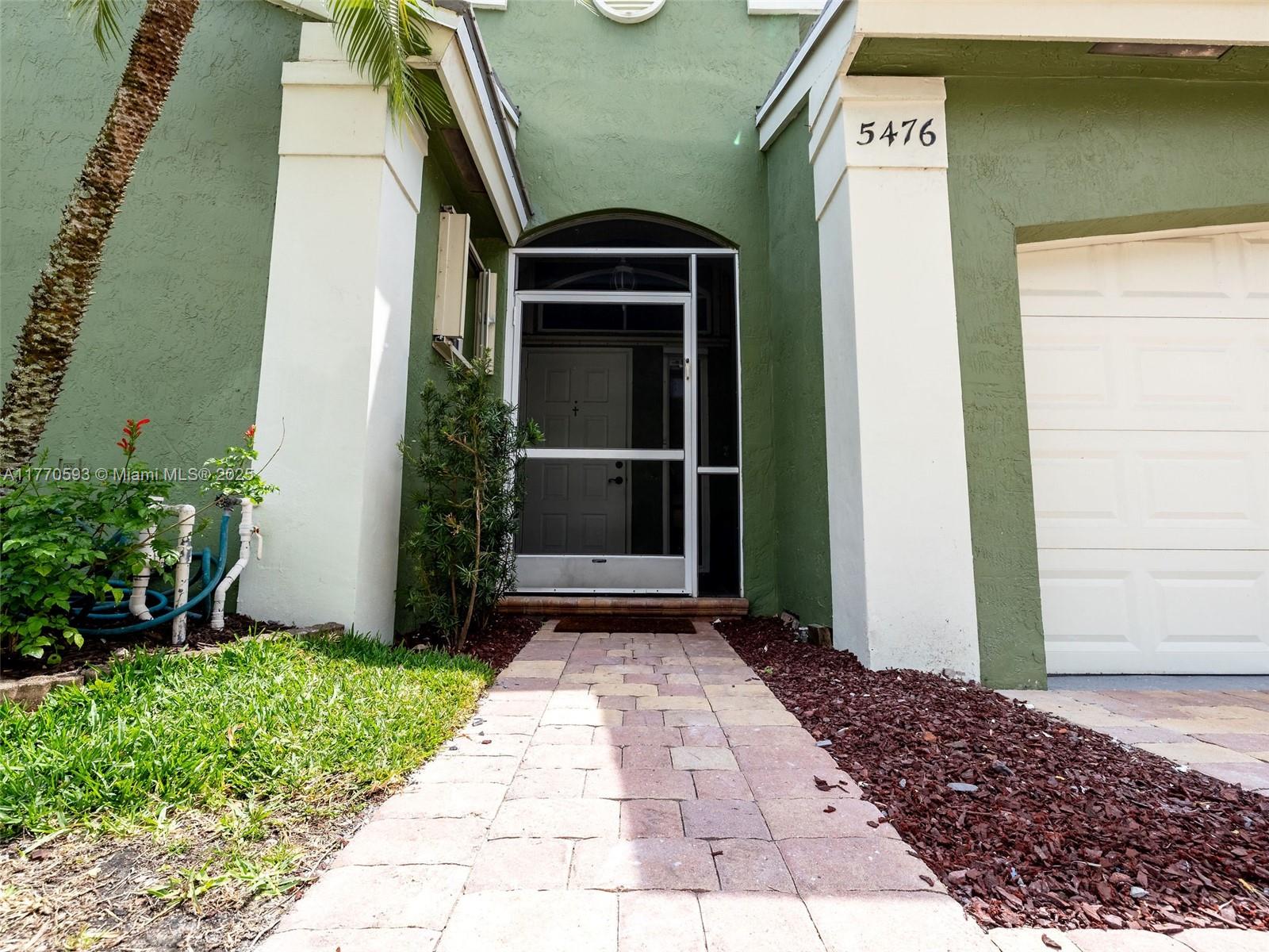 5476 NW 56th Dr, Coconut Creek, FL, 33073/$549,000 3 5476 NW 56th Dr