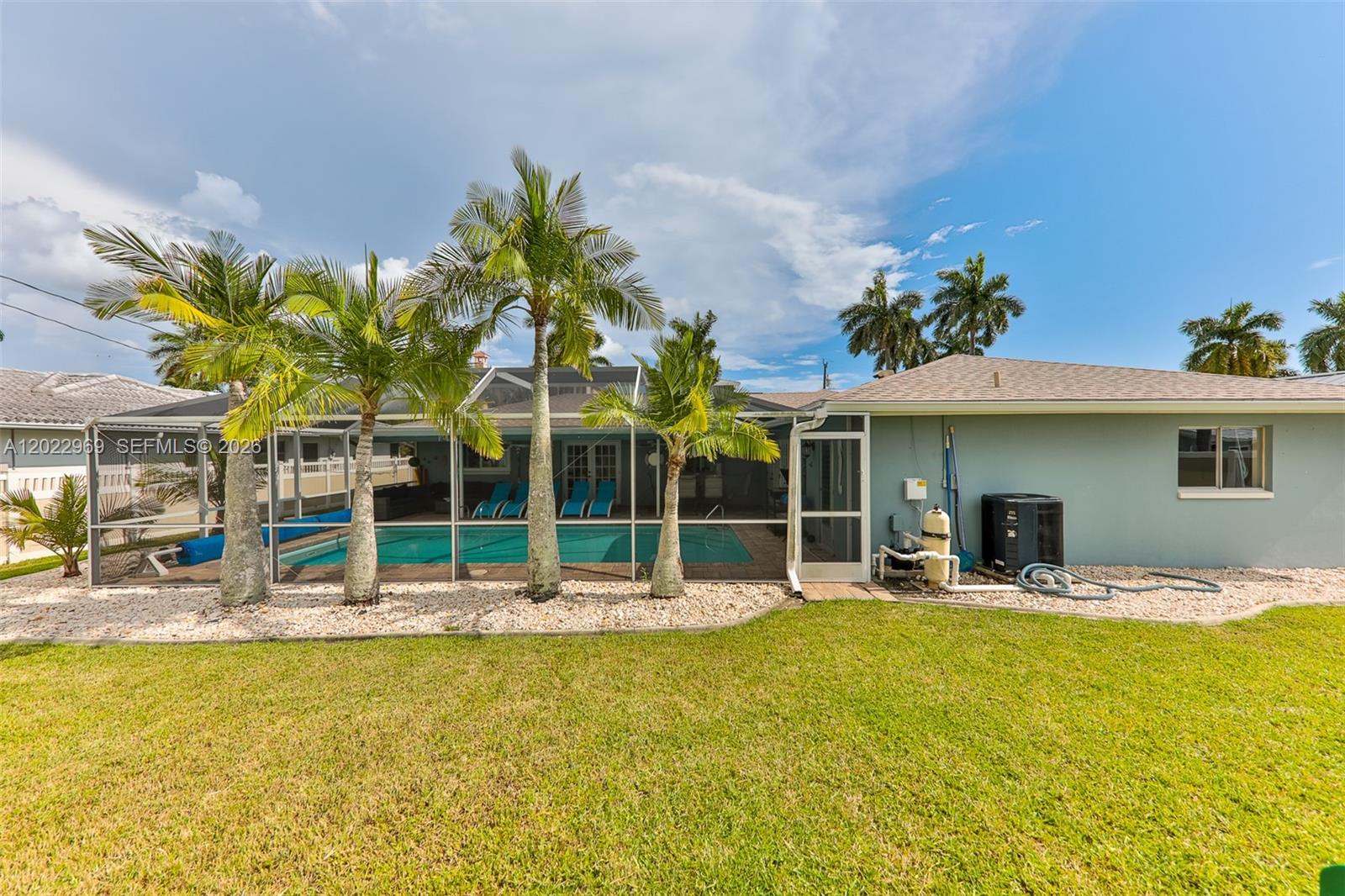 CAPE CORAL - Residential
