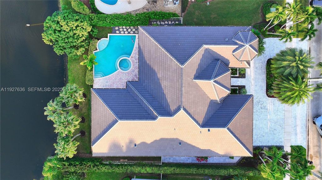 Photo of 10921 Hawks Vista St, Plantation, FL 33324 (MLS # A11927636)